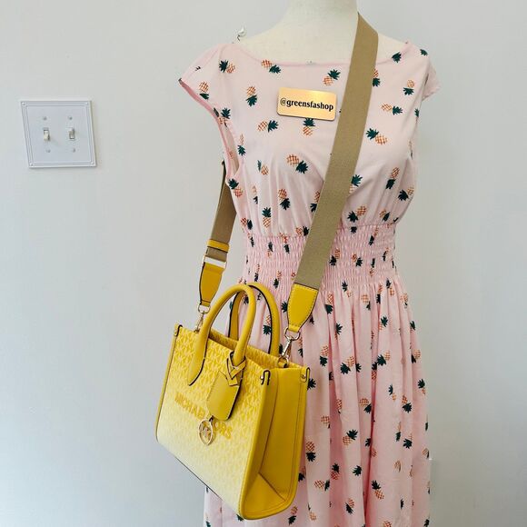 Michael Kors Mirella Small Ombré Signature Logo Crossbody Bag Daisy Yellow - Picture 9 of 9